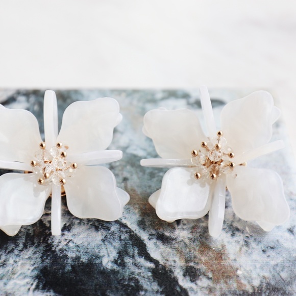 BaubleBar Buy One Get One Free Earrings! - Picture 2 of 7